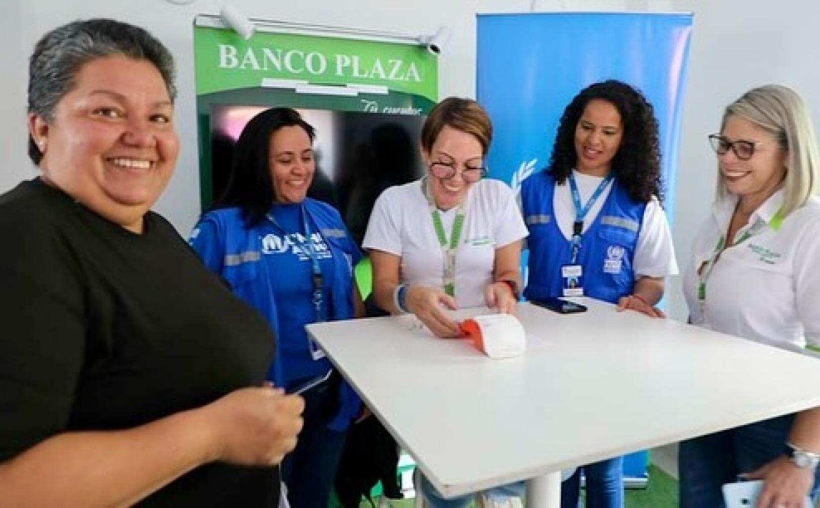 ACNUR y Banco Plaza firman alianza para promover el empoderamiento económico de las mujeres 
