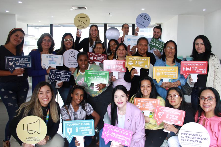 Espacios de intercambio y alianzas con lideresas de las empresas WEPs en las áreas de ciencia, tecnología, ingeniería y matemáticas con mujeres y niñas de las comunidades de Caracas.